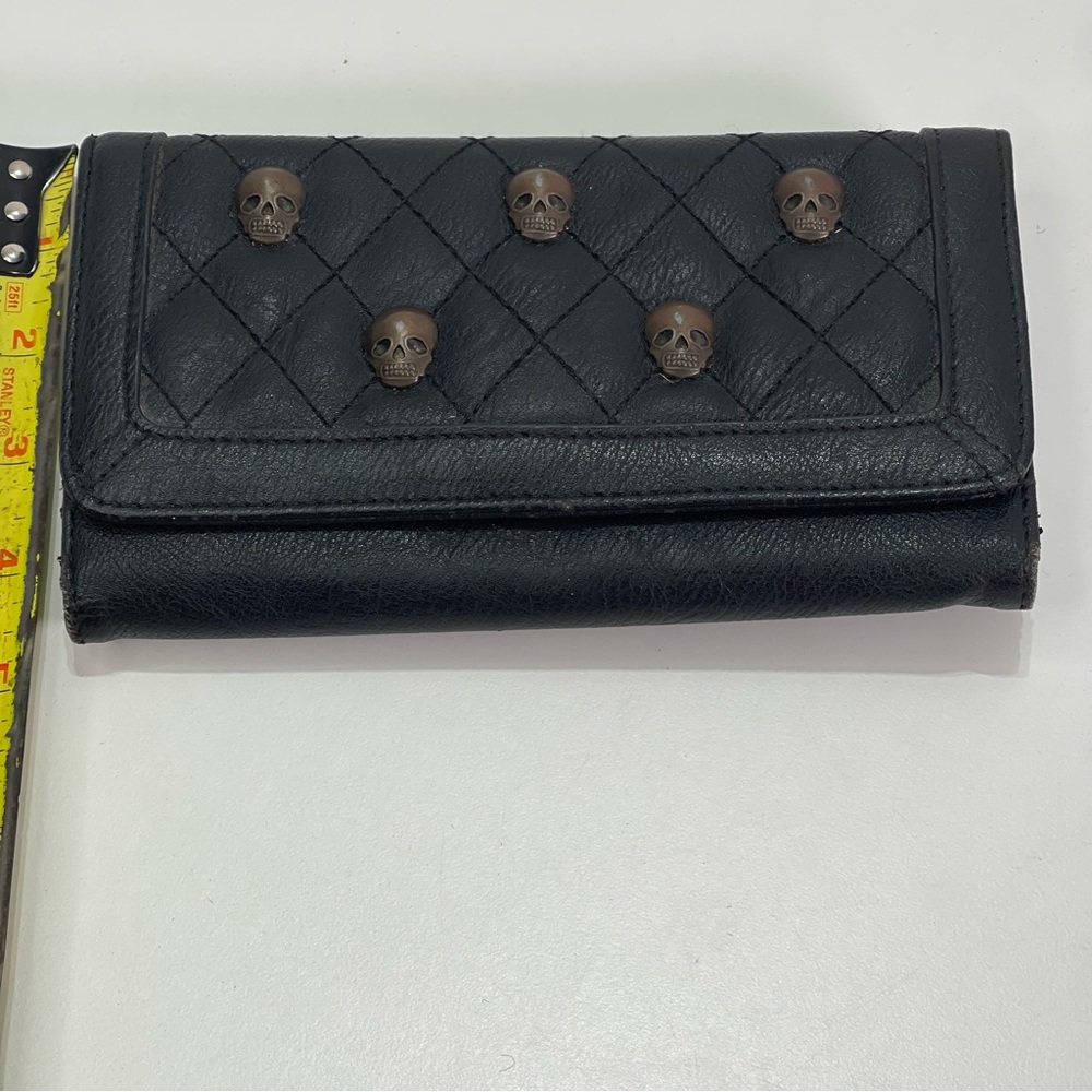 Loungefly Black Quilted Trifold Faux Leather Skulls Clutch Wallet Emo Punk - Picture 2 of 7